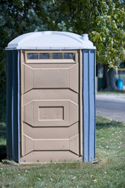 Best Sanitation services for porta potties  in Lla Lla East, WA